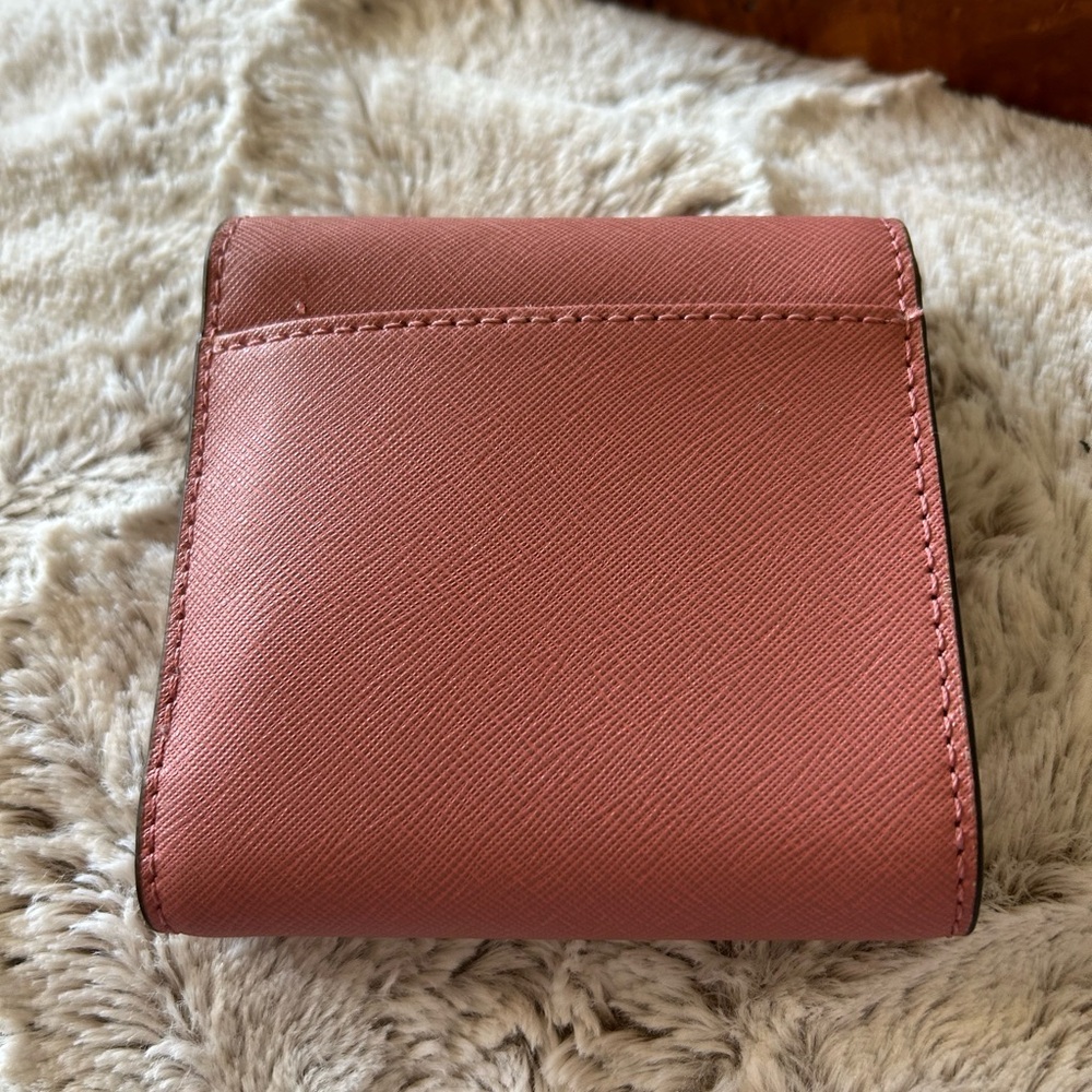 Michael Kors Jet Set Travel Small Rose Pink Saffiano Leather Trifold Wallet - Picture 2 of 8